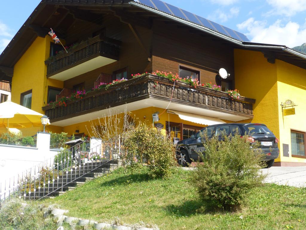 Guesthouse Mountain View Großkirchheim 外观 照片